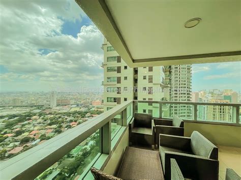 Laguna Tower, Makati .